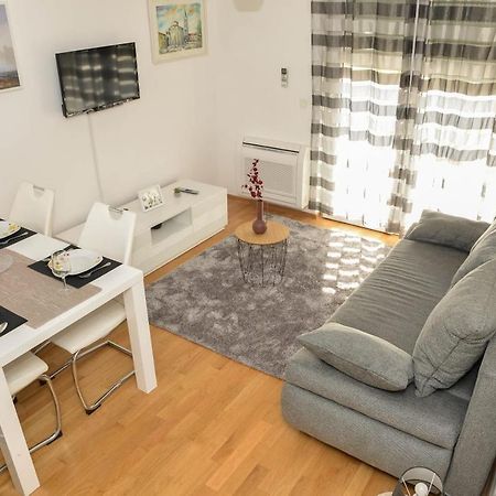Apartment Leon Sa Privatnim Parkingom Zadar Exterior foto